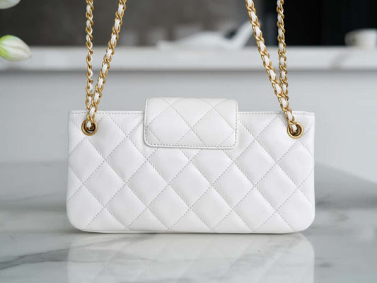 ππππ‘ππ πππ Vintage Logo Quilted Lambskin Shoulder Bag 11.5x24x4.5cm