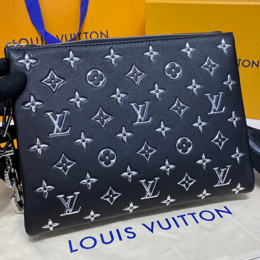 Louis Vuitton Coussin PM Black - 26 x 20 x 12