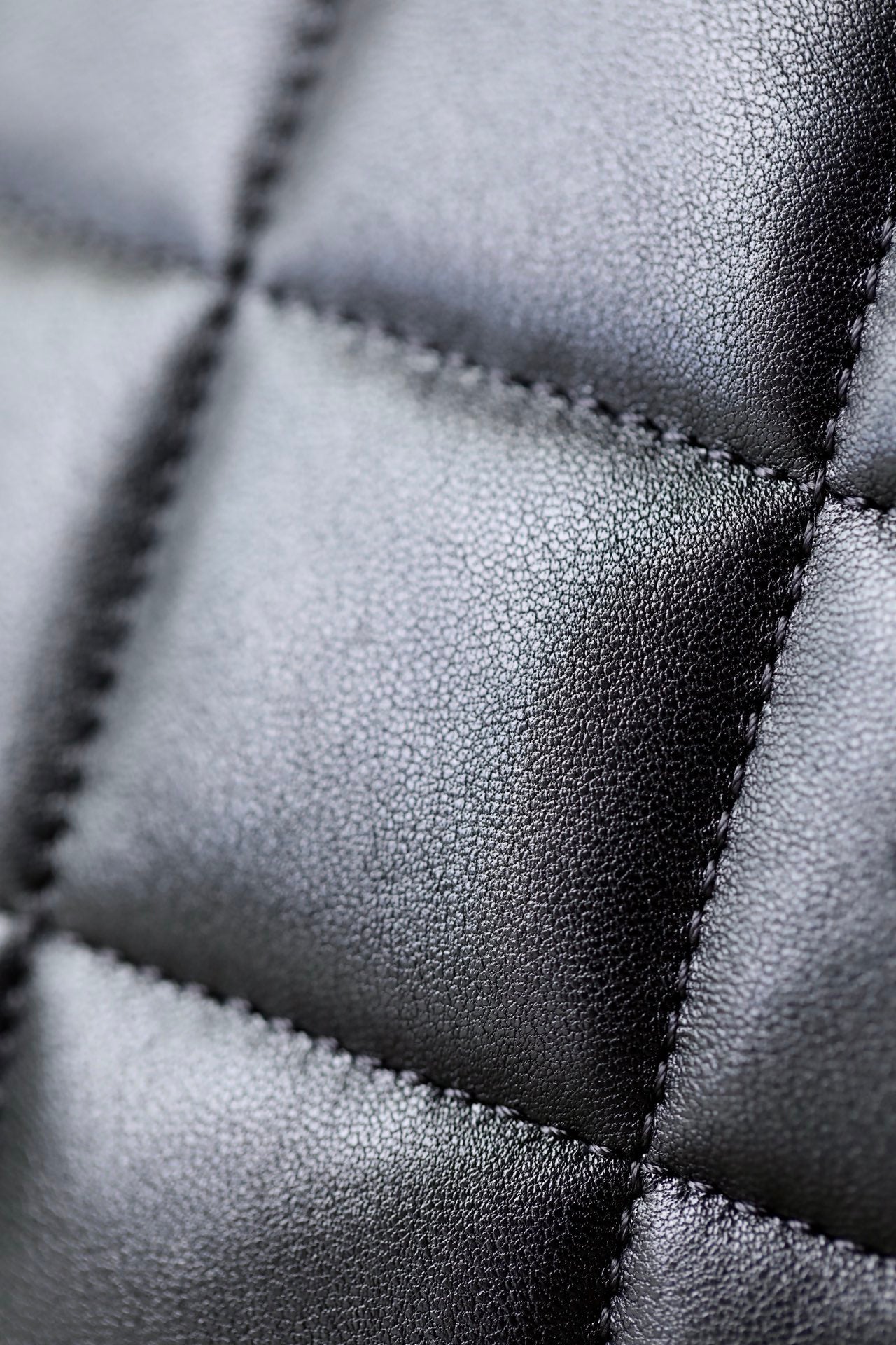 CHANEL Heart Casual Style Flap Bag Lambskin Chain Plain Leather Party Style