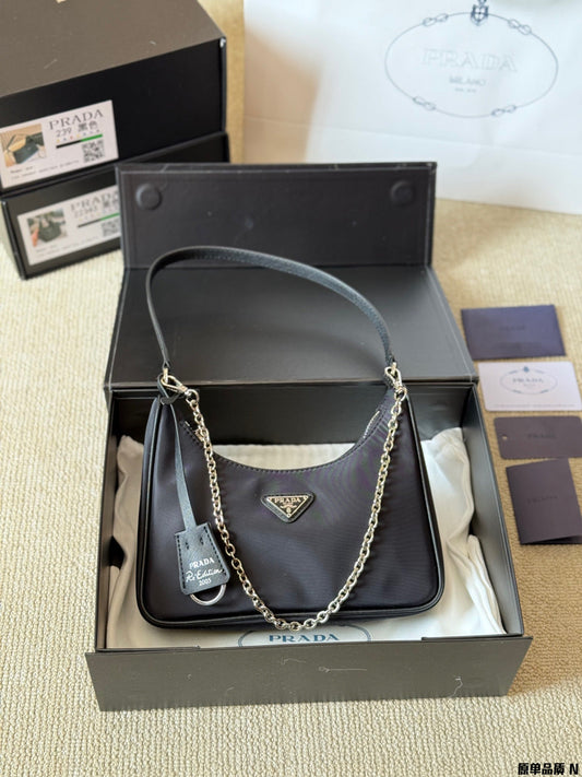 Prada Hobo Tote Bag Black Nylon 23x14cm