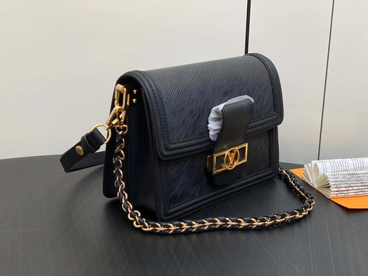 Louis Vuitton 2WAY Chain Leather Shoulder Bags