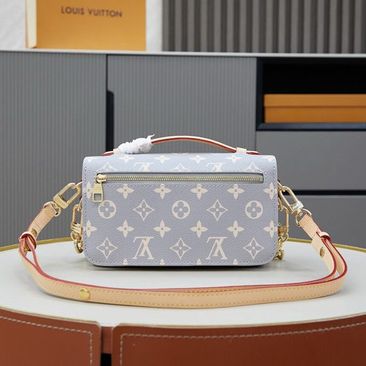 Louis Vuitton Pochette Métis East West Bag 21.5x13.5x6cm