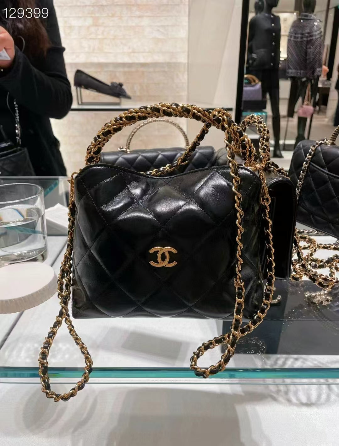 CHANEL CC 24b twist chain handle hobo lunch box bag 14×18.5×7cm