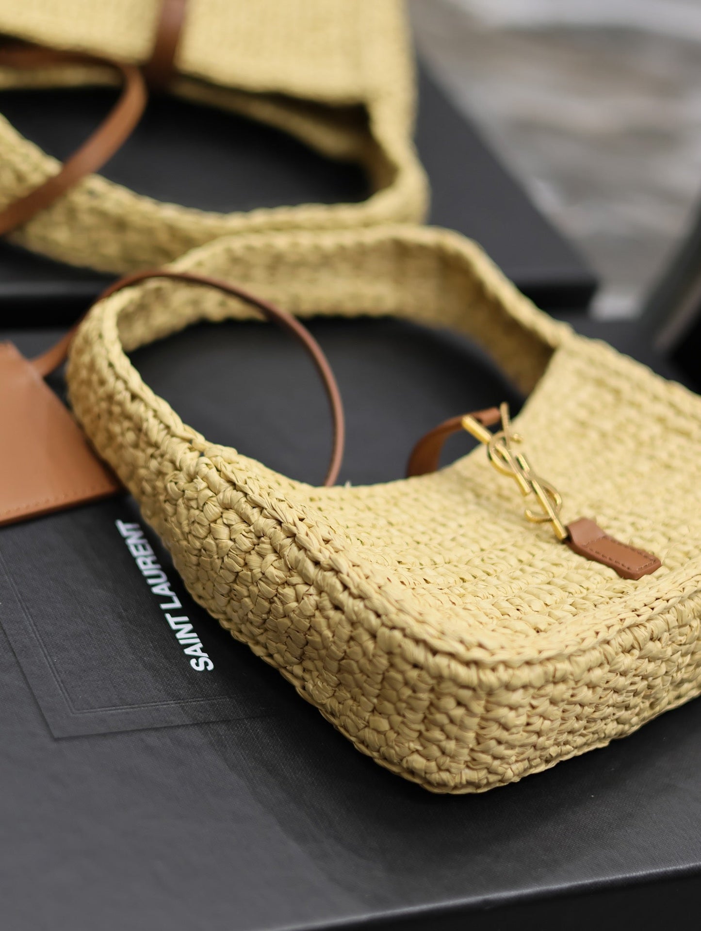 YSL Le 5 À 7 Mini In Raffia Beige - 19 X 11.5 X 4.5 CM