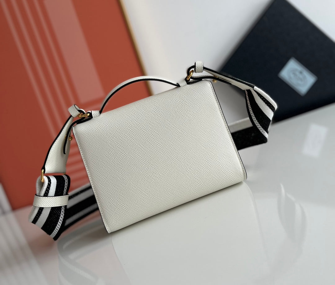 Prada Monochrome Saffiano 21 Leather Bag in White 21x14x6.5cm