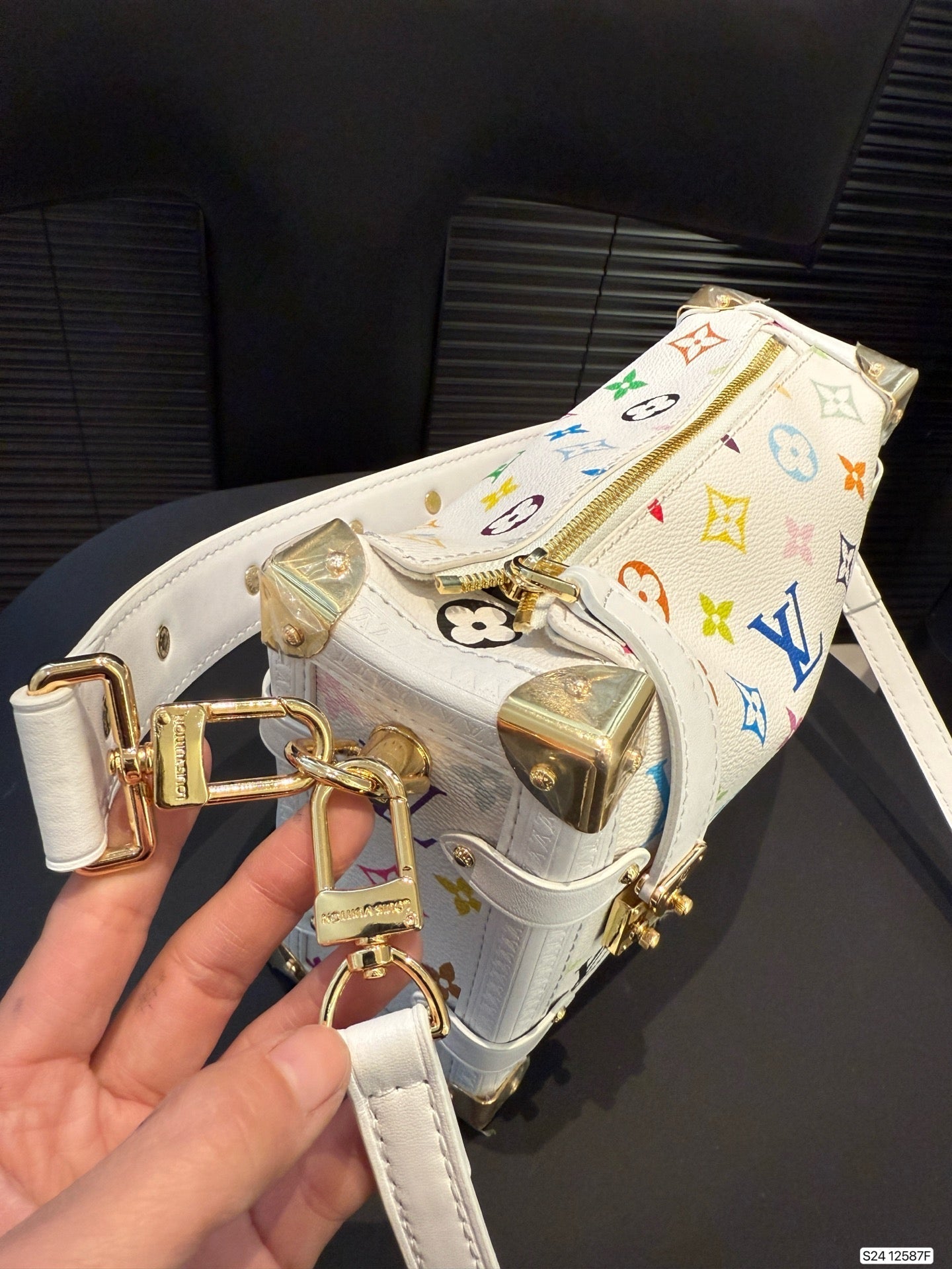 Louis Vuitton LV Trend White Tote Bag Crossbody 23x16cm