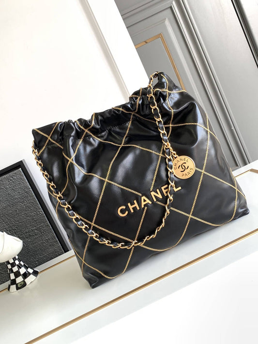 Chanel 22 Handbag 23B Shiny Calfskin Black Chain Quilt 35  x 37 x 7 cm