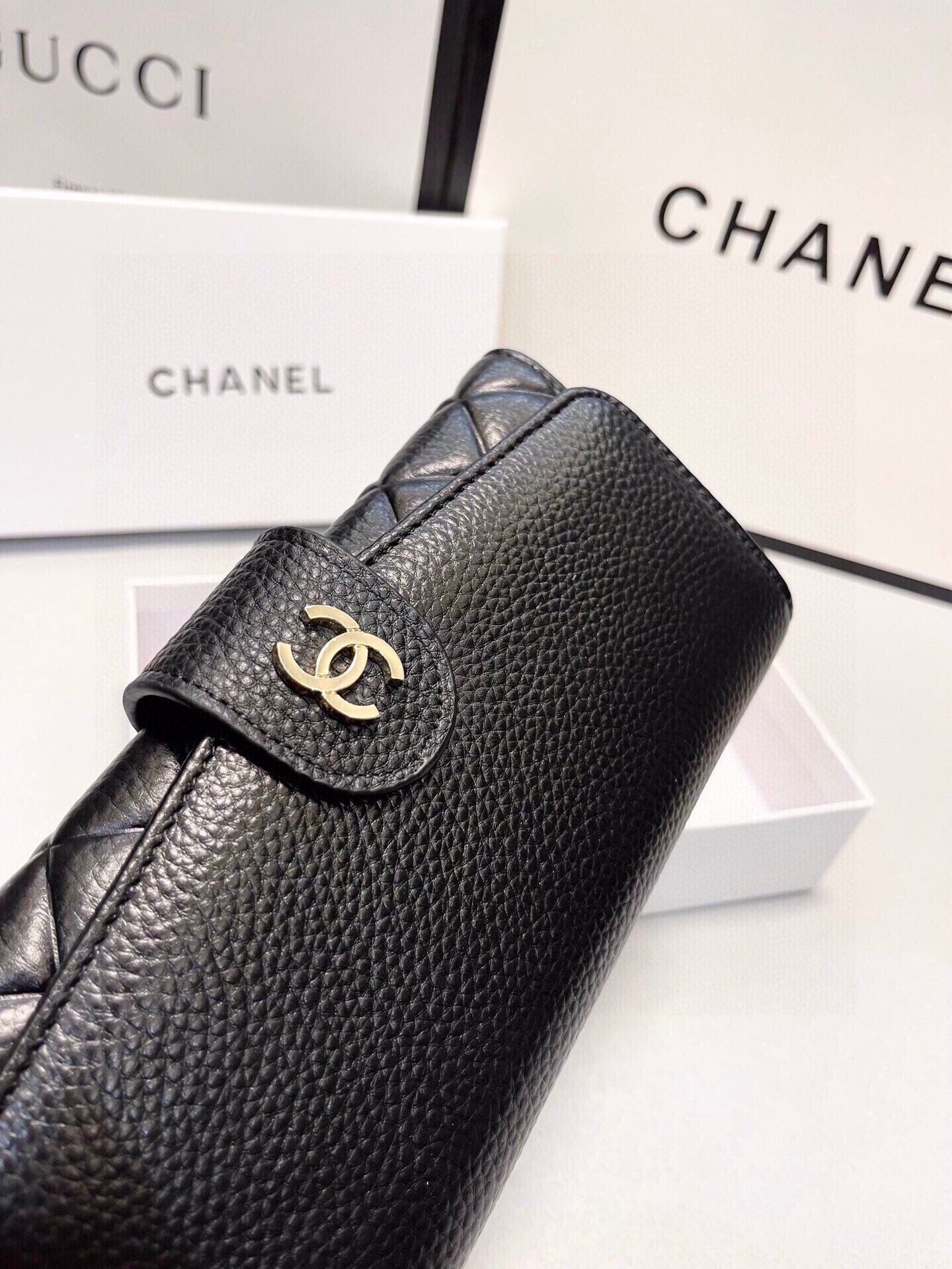 CHANEL Leather Bifold Wallet Classic In Black 19x10cm