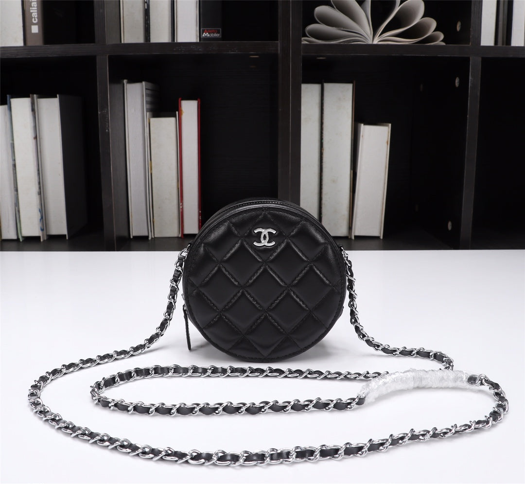CHANEL Lambskin Quilted Round Clutch With Chain Black