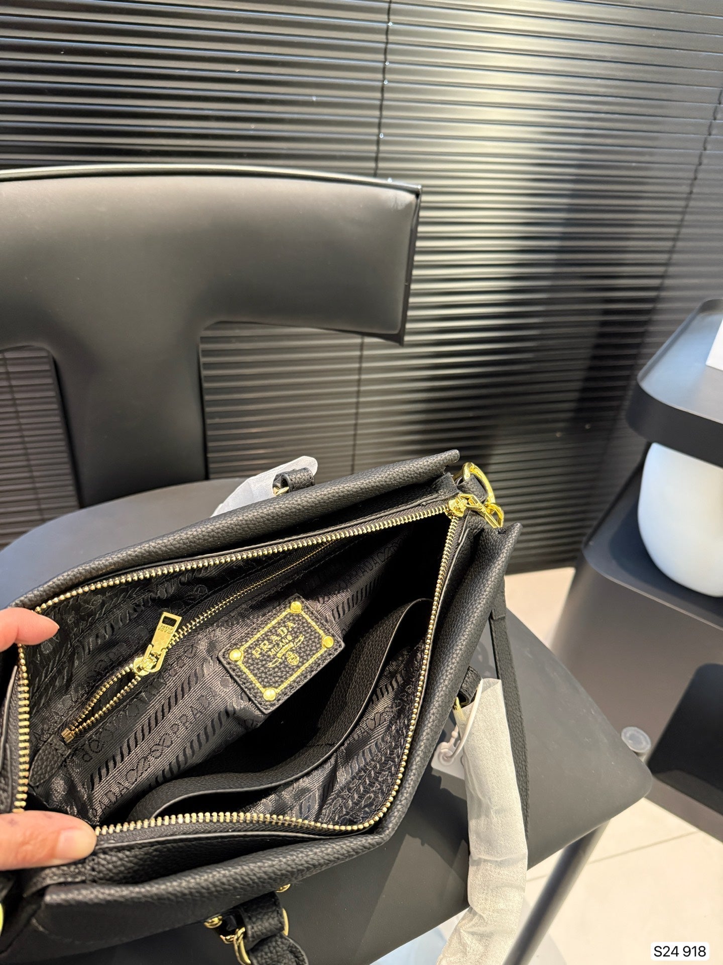 Prada New Tote Bag Black 35x19cm