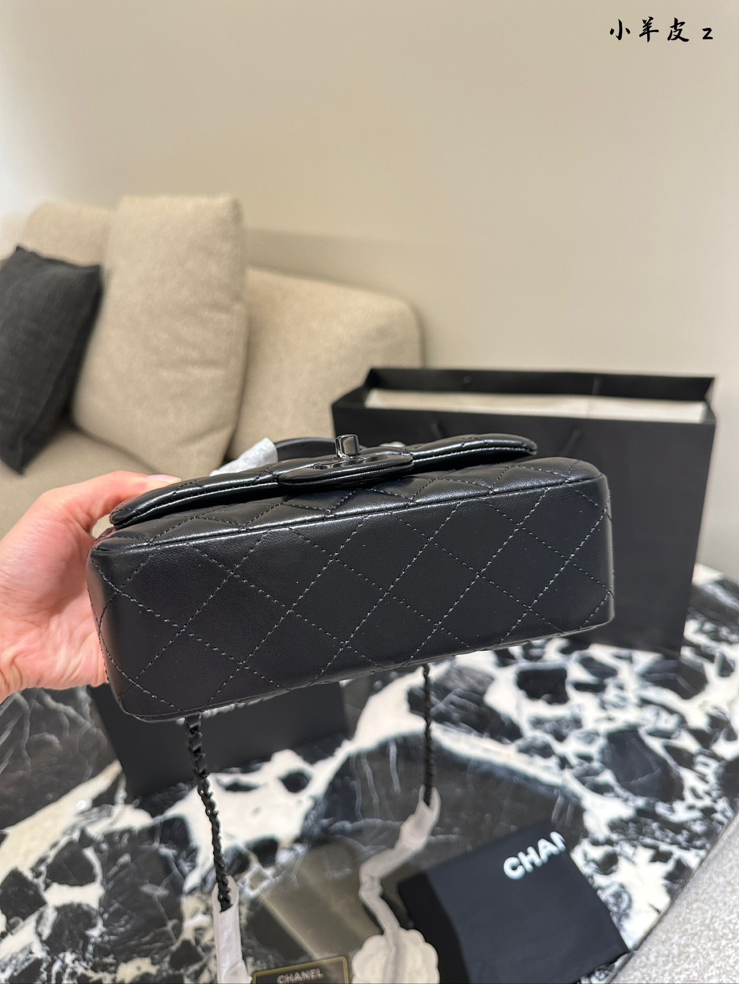 CHANEL Classic Black Lambskin Tote Bag 20×13×9cm