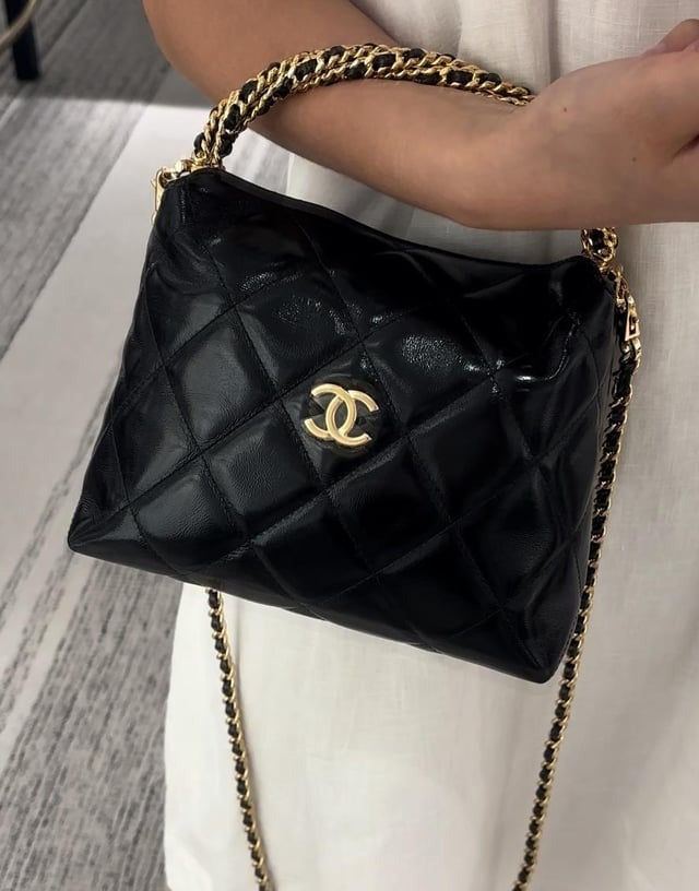 CHANEL CC 24b twist chain handle hobo lunch box bag 14×18.5×7cm