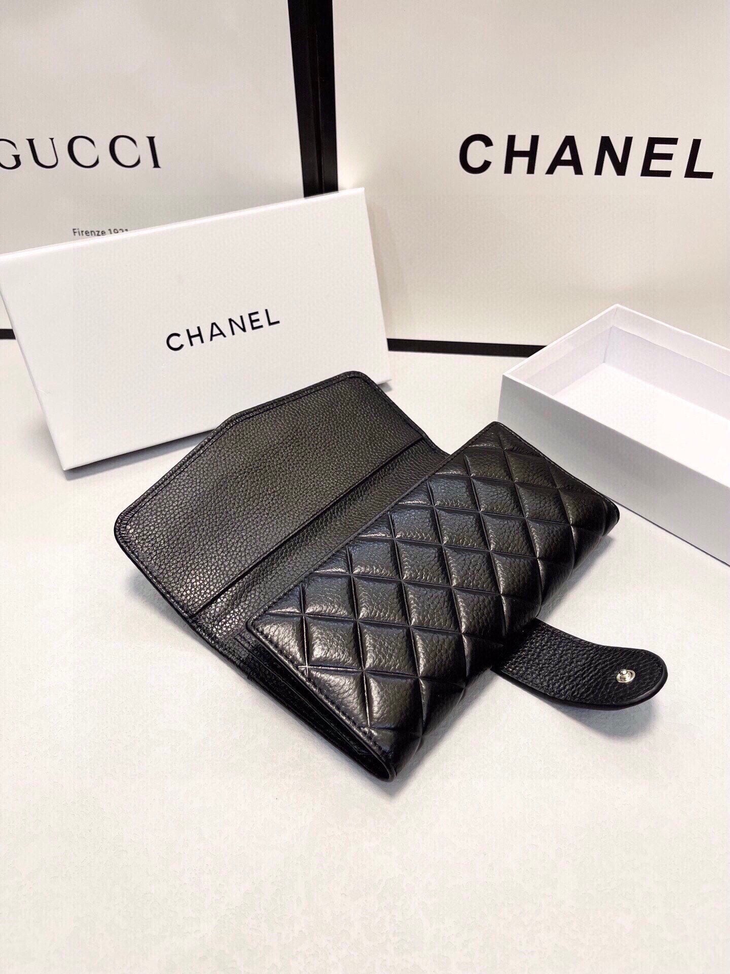 CHANEL Leather Bifold Wallet Classic In Black 19x10cm