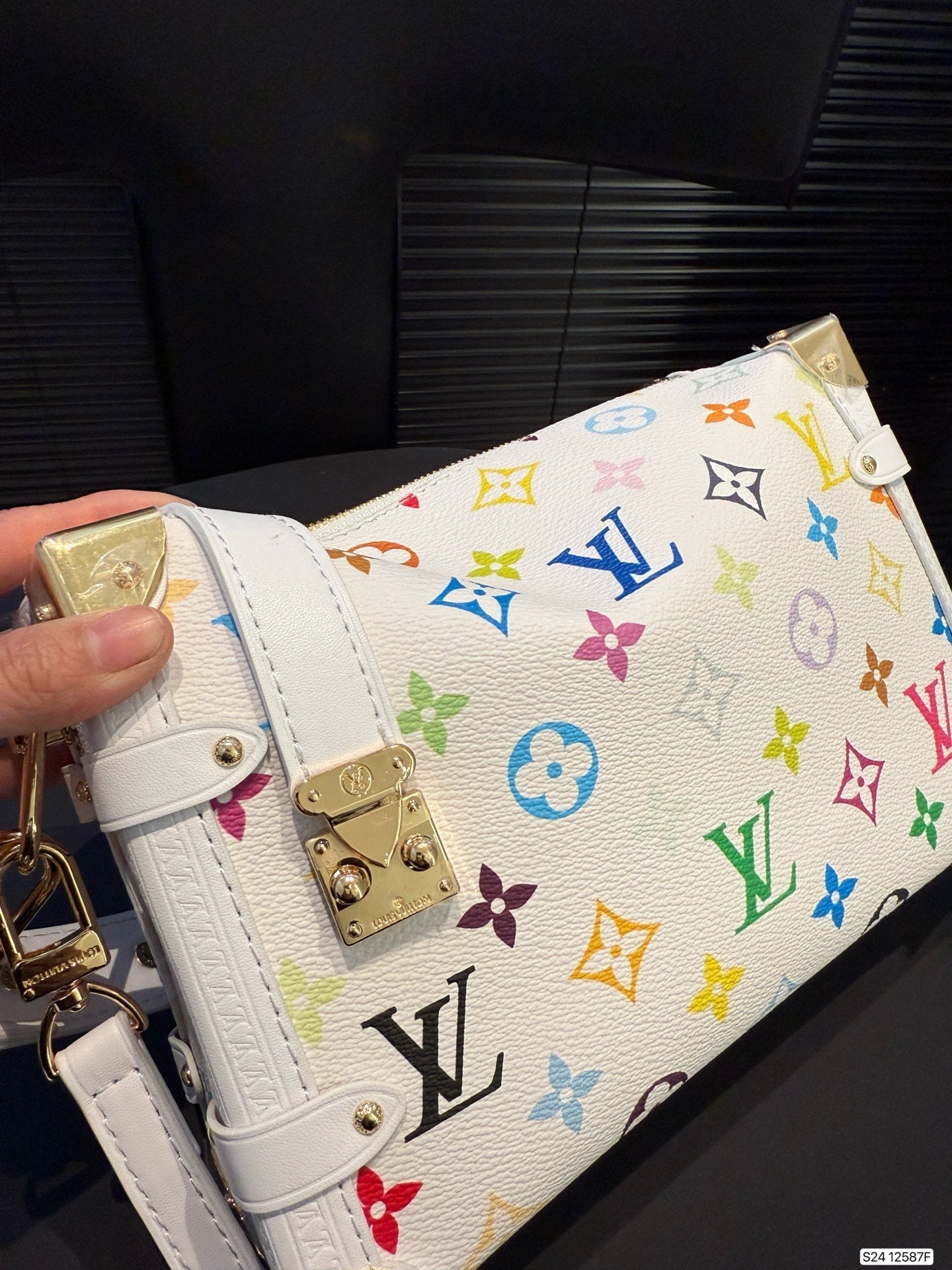 Louis Vuitton LV Trend White Tote Bag Crossbody 23x16cm