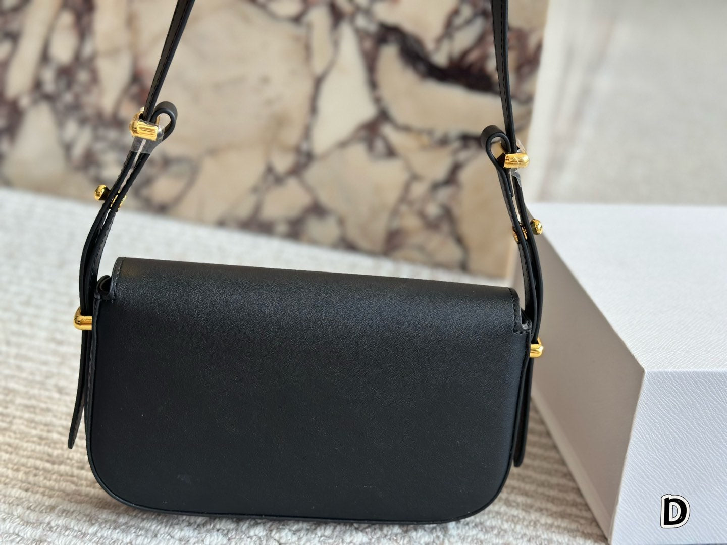 Prada Femme Handbag Black 21x13cm