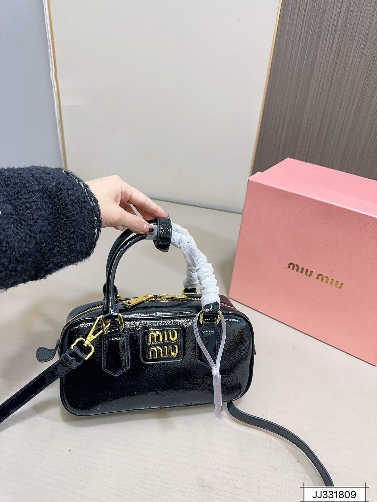 Miumiu Black Tote Bag 22x11cm