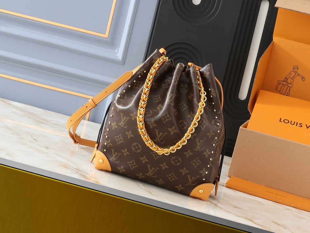 Louis Vuitton 2025 Cruise Noe Trunk bucket bag 22  x 25 x 8 cm