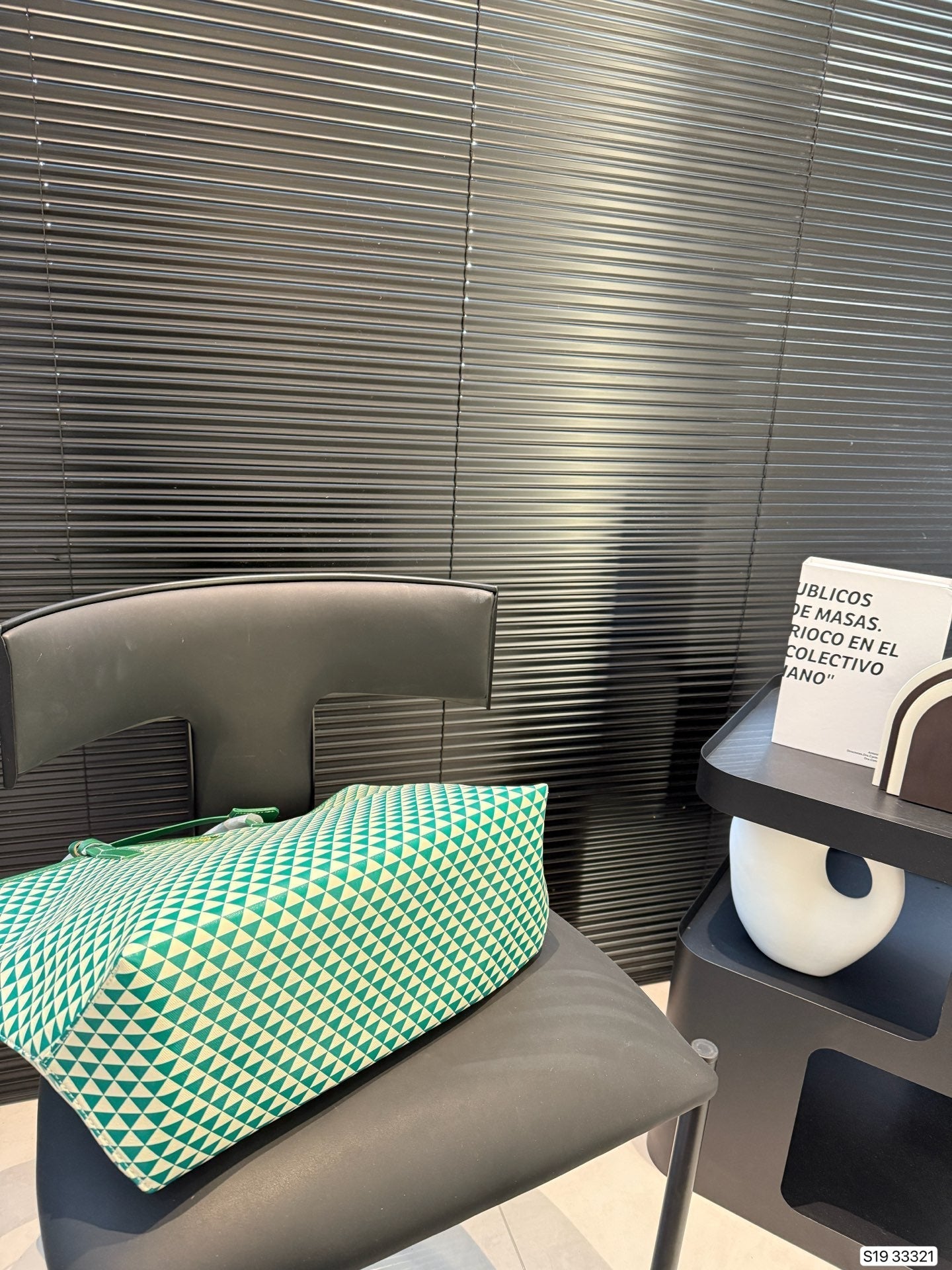 Prada Fashion Shopping Tote Bag 35x31cm