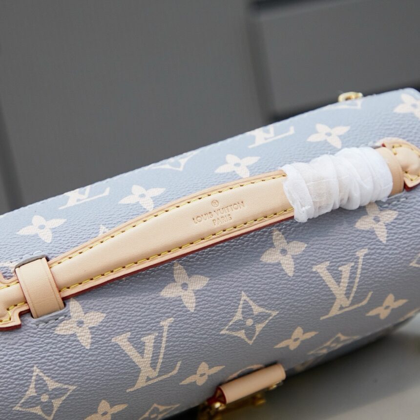 Louis Vuitton Pochette Métis East West Bag 21.5x13.5x6cm