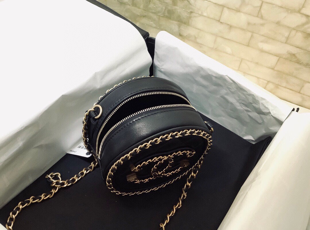 Chanel Around CC Filigree Goatskin - 12cm